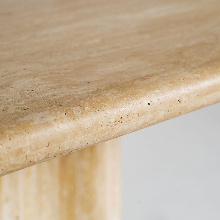 Thiennes Dining Table